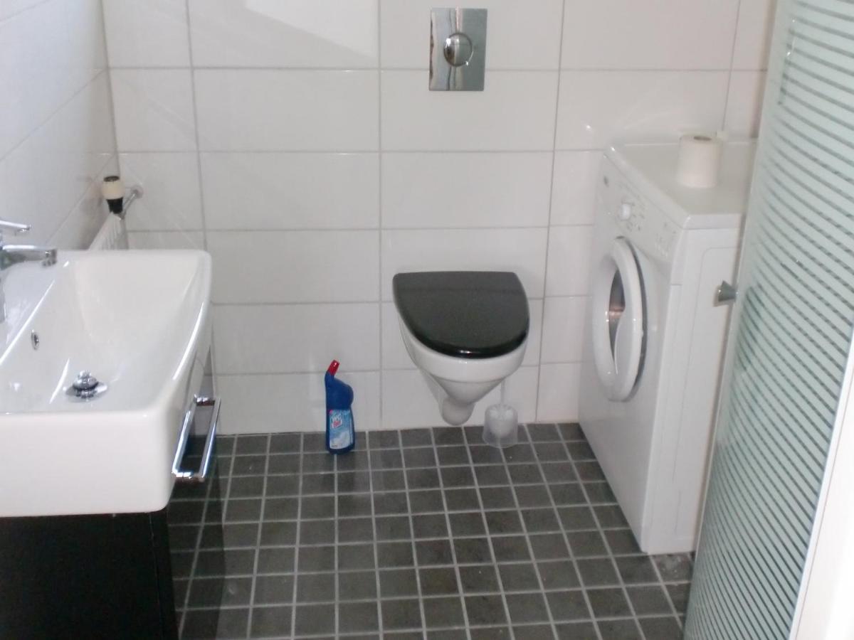 Trollhaettans Bed And Breakfast Экстерьер фото