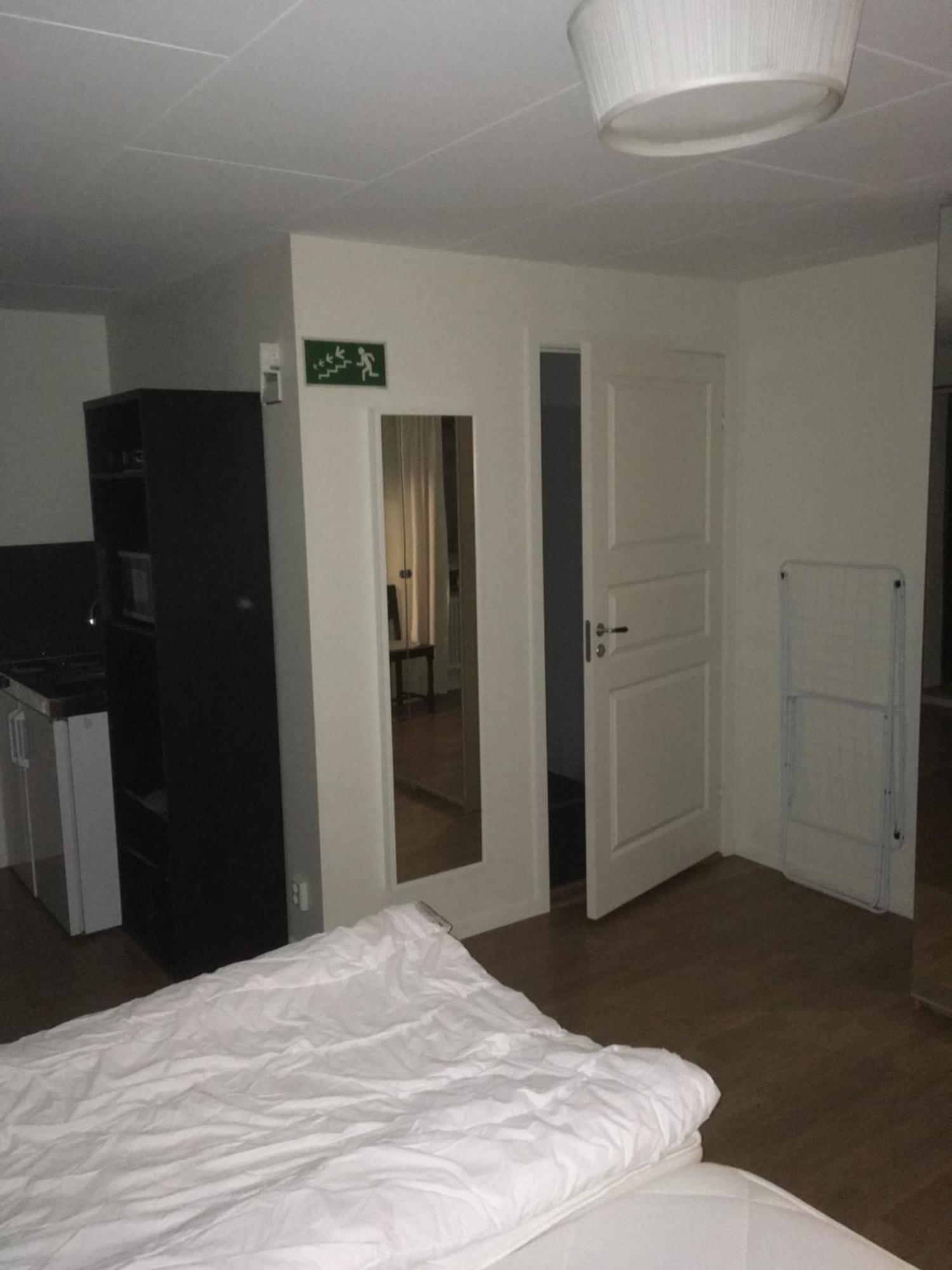 Trollhaettans Bed And Breakfast Экстерьер фото