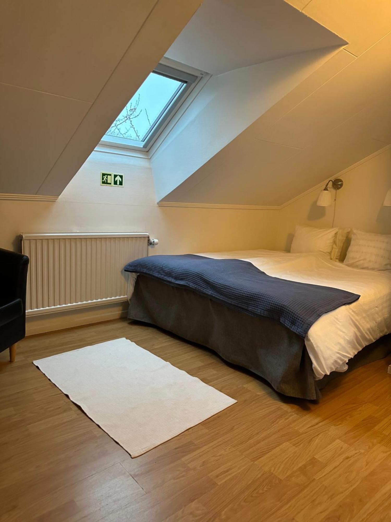 Trollhaettans Bed And Breakfast Экстерьер фото